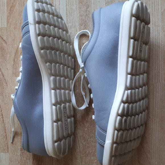Reebok sneakers 6.5 - Picture 7 of 11
